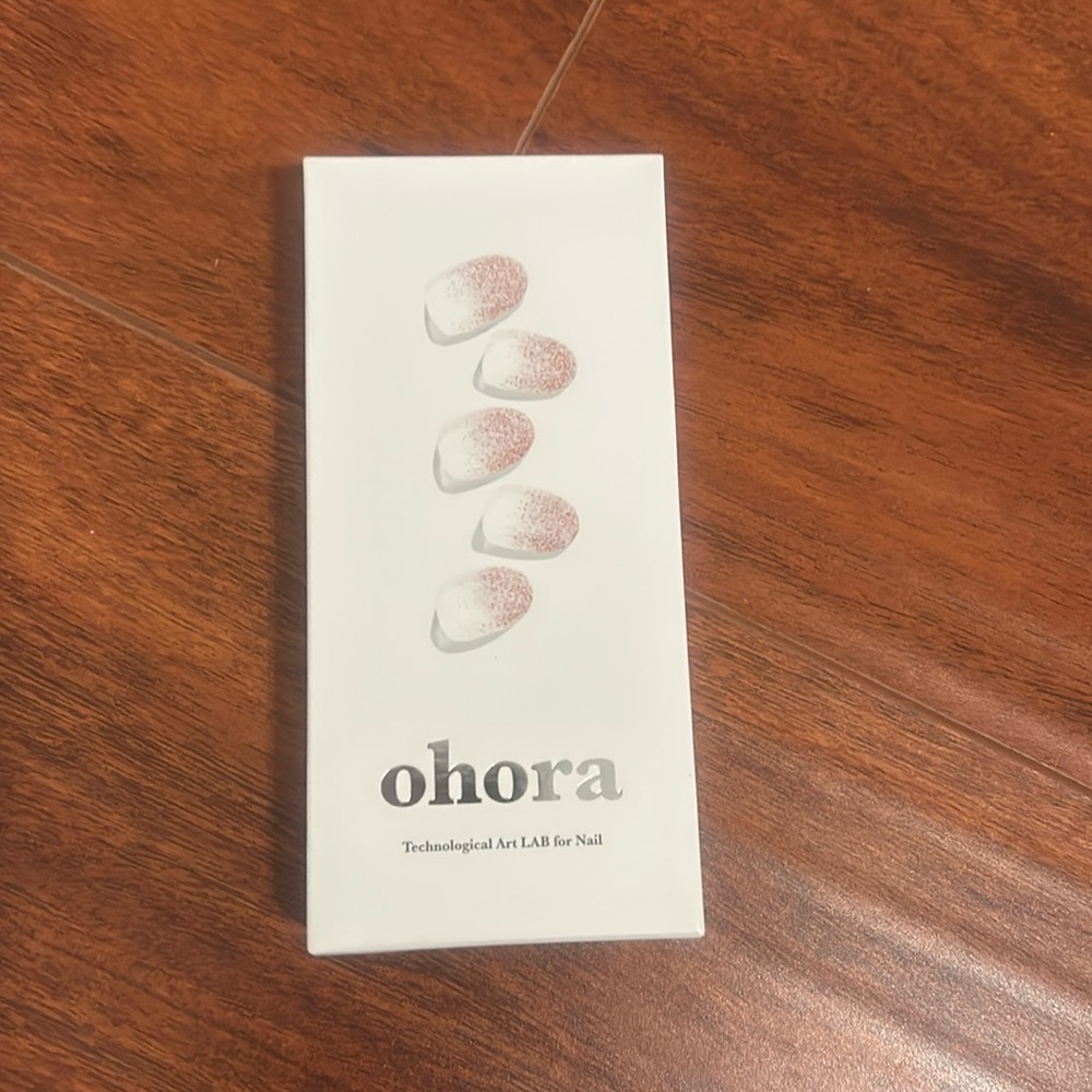 Ohora “Basic Nails No. 3” semi-cured gel nail strips